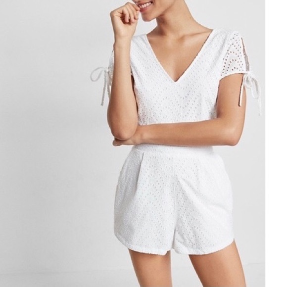 NWOT EXPRESS WHITE EYELET JUMPSUIT - Picture 1 of 13